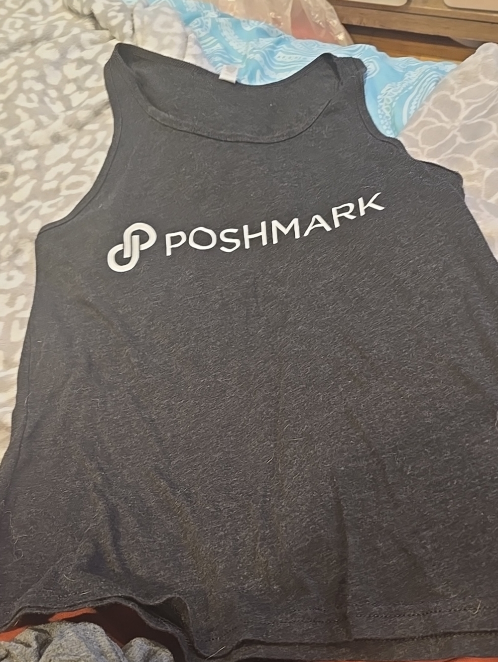 ❤️5/$25 Women's Poshmark Logo Tank Top Like New